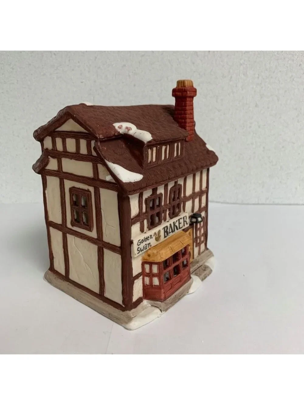 Dept 56 Golden Swan Baker Dickens Village Lighted Building - 1984 (no box)
